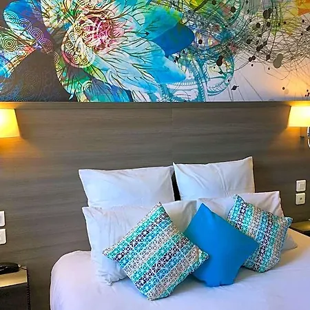 Отель L'hotel De L Avenue 2*
