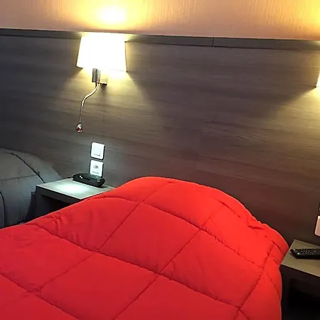 호텔 L'hotel De L Avenue 2*