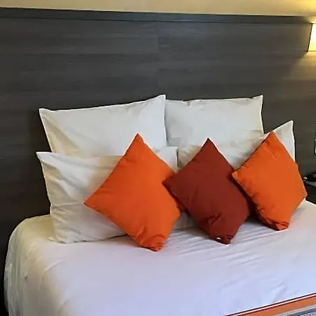 L'hotel De L Avenue