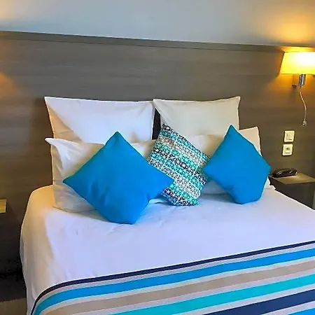 L'hotel De L Avenue 2* Tarbes